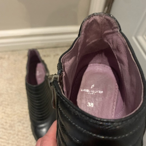 Daniel Hechter booties/shoeties - Picture 3 of 5